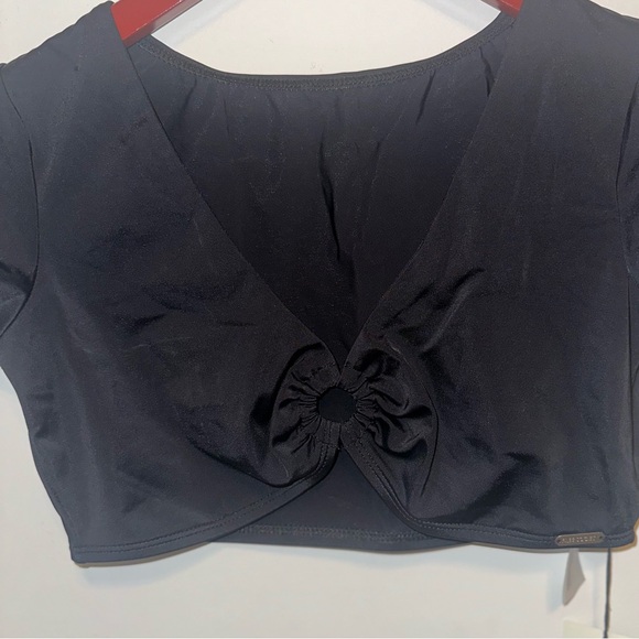 Free Society Short Sleeve Swimsuit Top - Picture 2 of 5